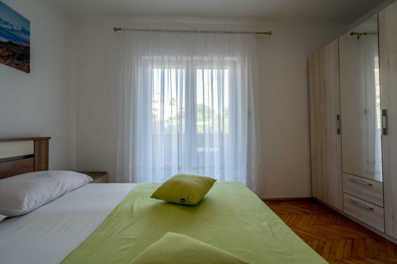 Apartment Matija Podstrana Luaran gambar