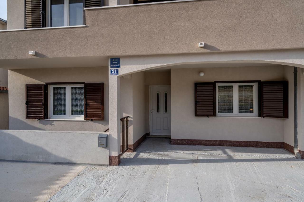 Apartment Matija Podstrana Luaran gambar