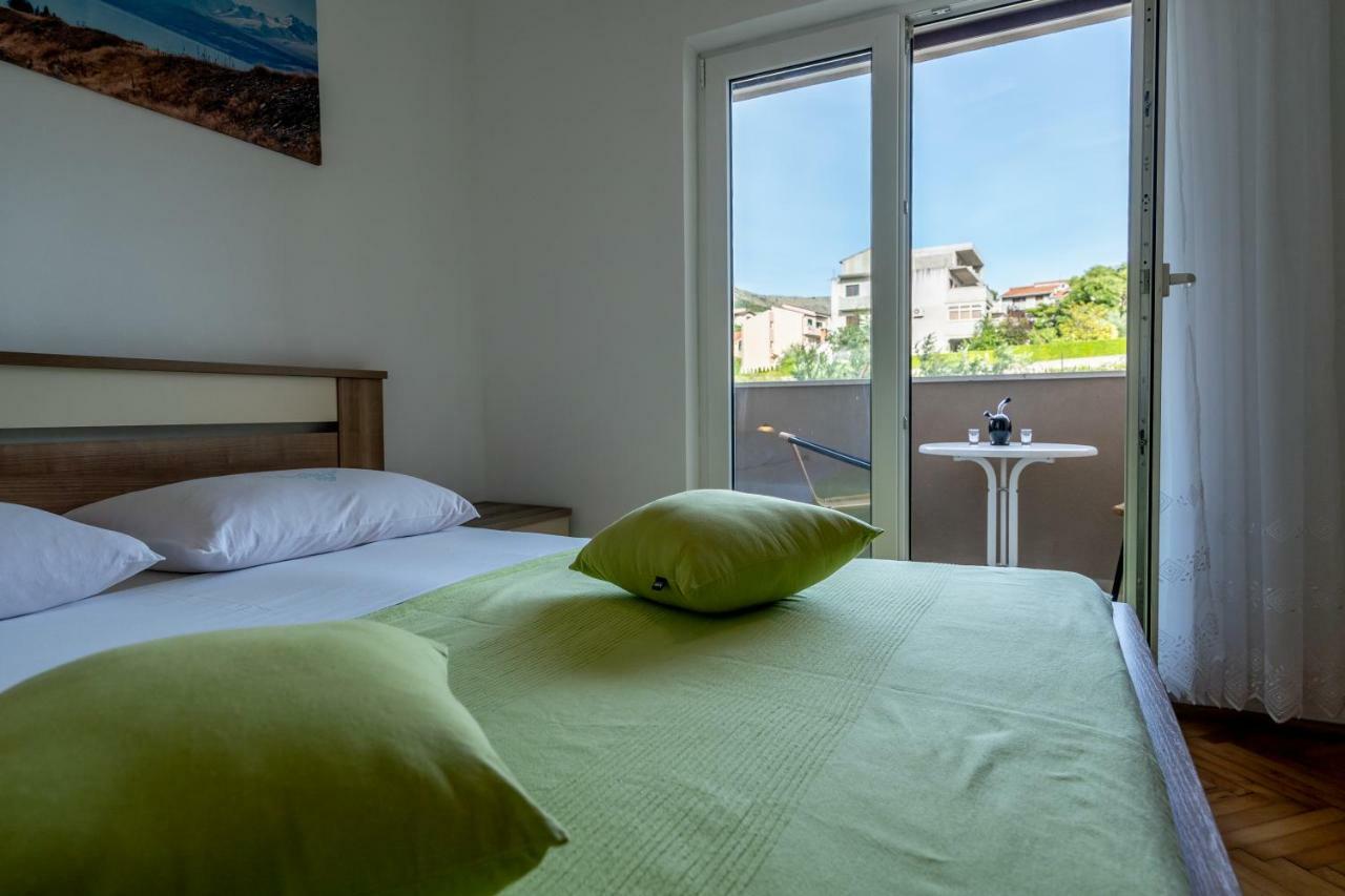 Apartment Matija Podstrana Luaran gambar