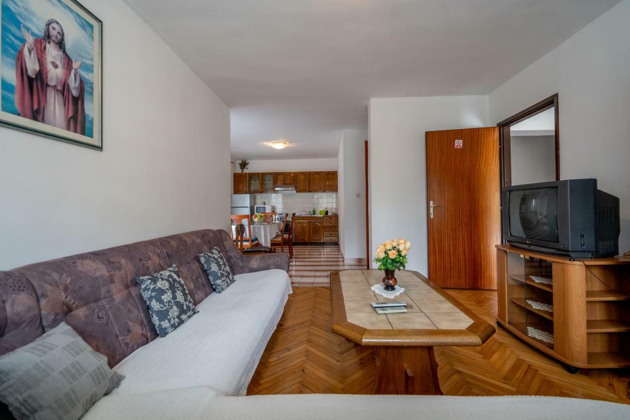 Apartment Matija Podstrana Luaran gambar