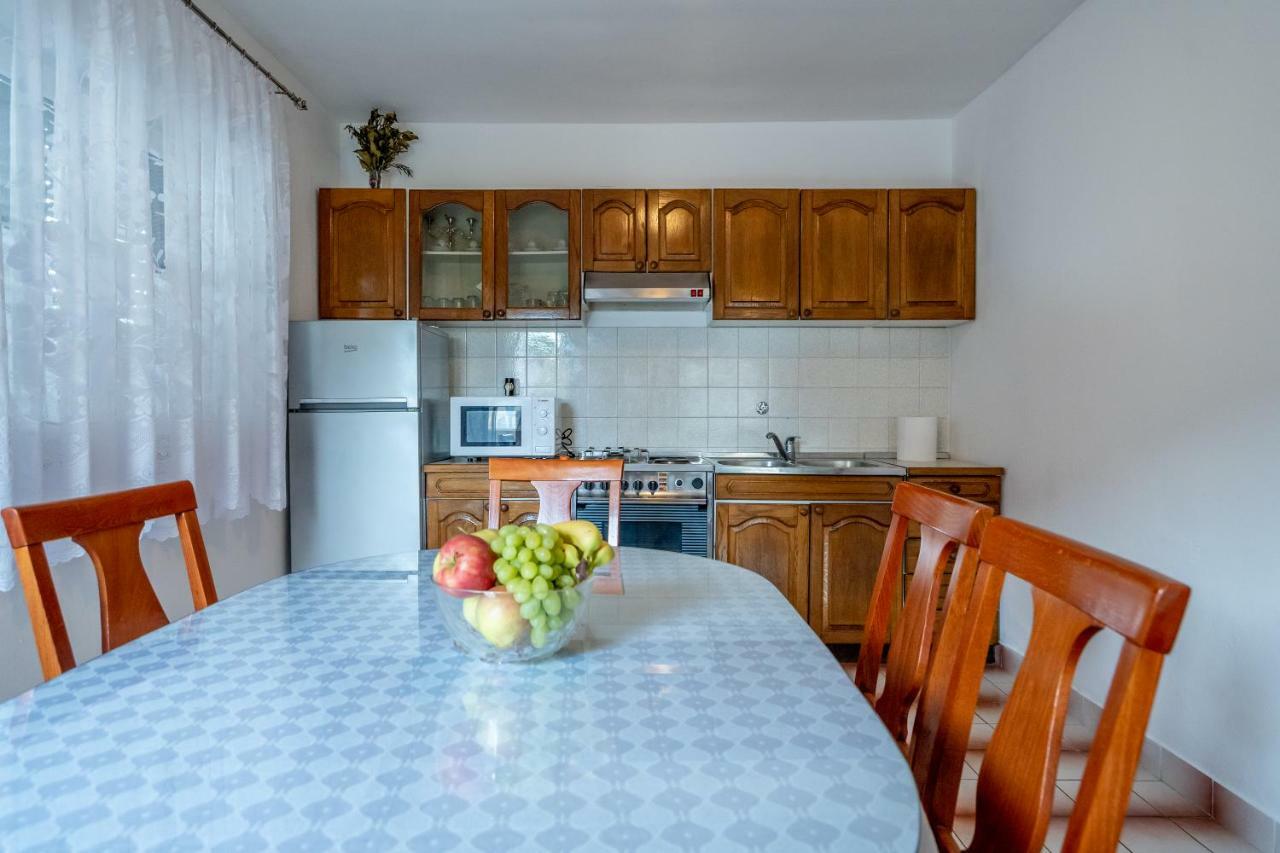 Apartment Matija Podstrana Luaran gambar