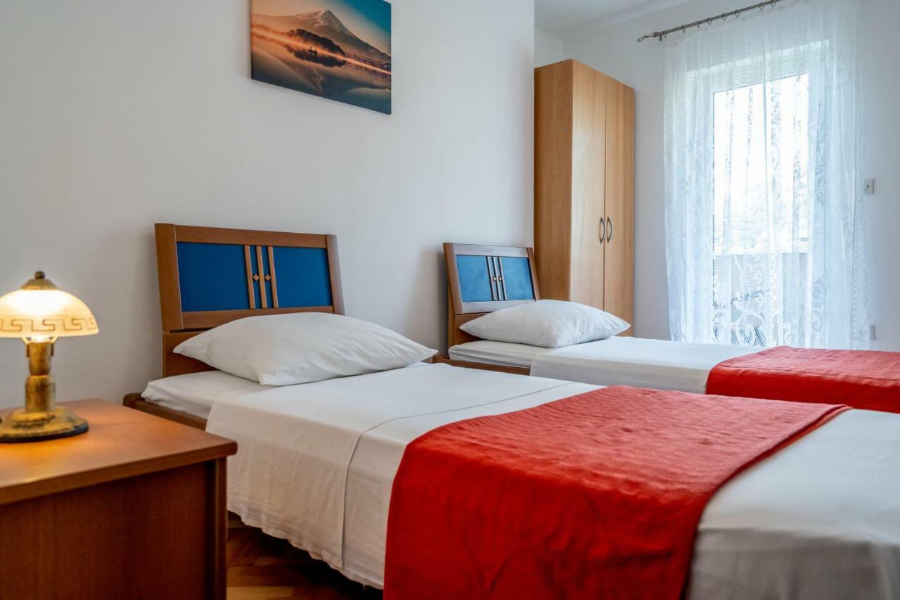 Apartment Matija Podstrana Luaran gambar